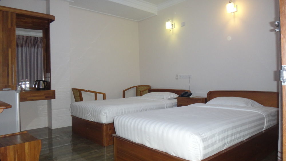 Chit Sayar Hotel 양곤 외부 사진