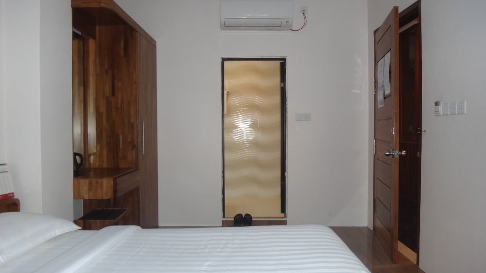 Chit Sayar Hotel 양곤 외부 사진
