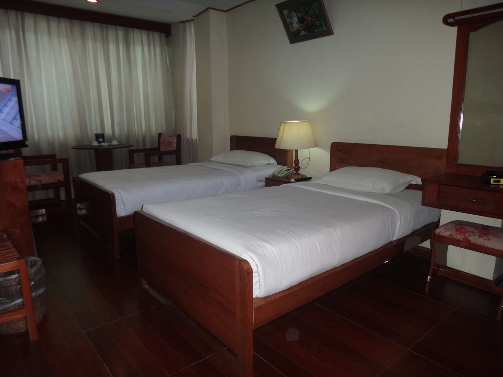 Chit Sayar Hotel 양곤 외부 사진