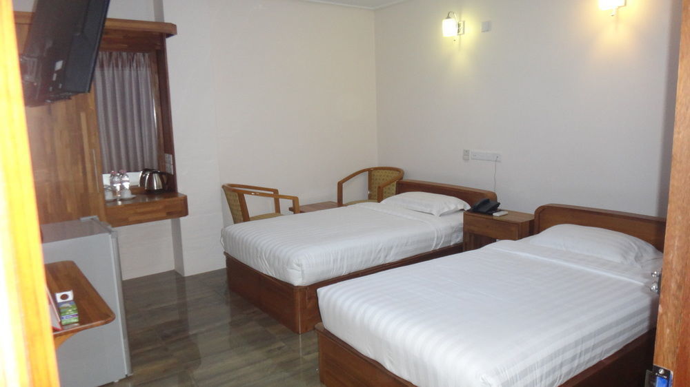 Chit Sayar Hotel 양곤 외부 사진