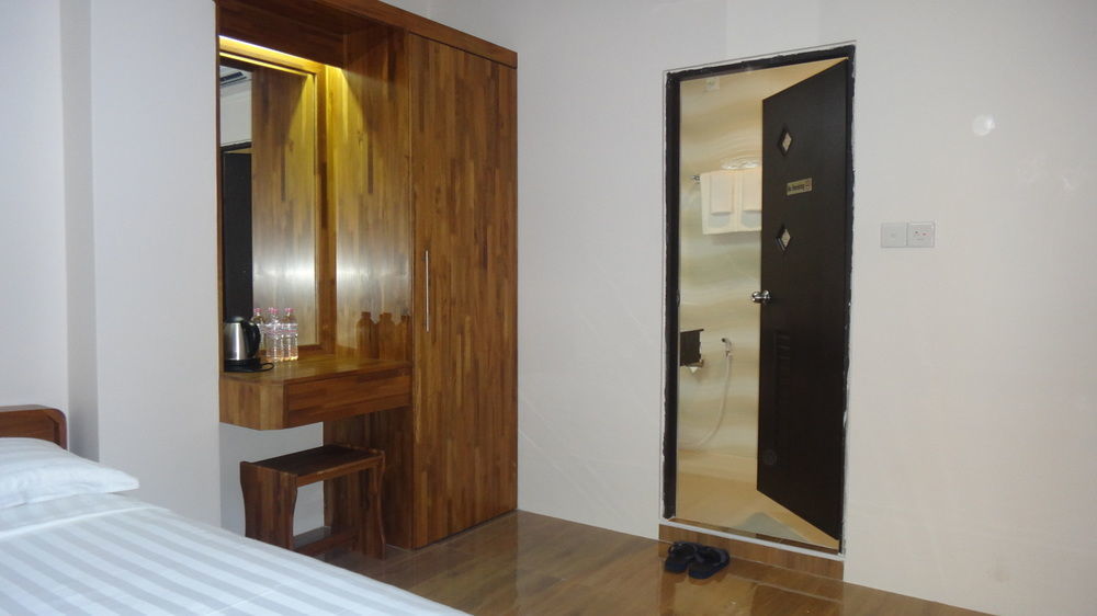 Chit Sayar Hotel 양곤 외부 사진
